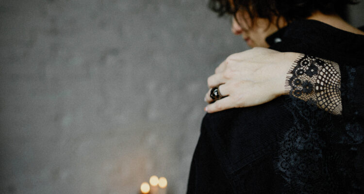 El dolor del duelo no es sólo emocional, también es físico