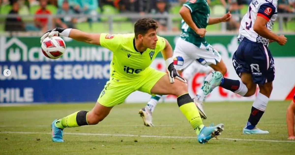Arquero de Santiago Wanderers fue detenido por el delito de hurto en un supermercado de Concón