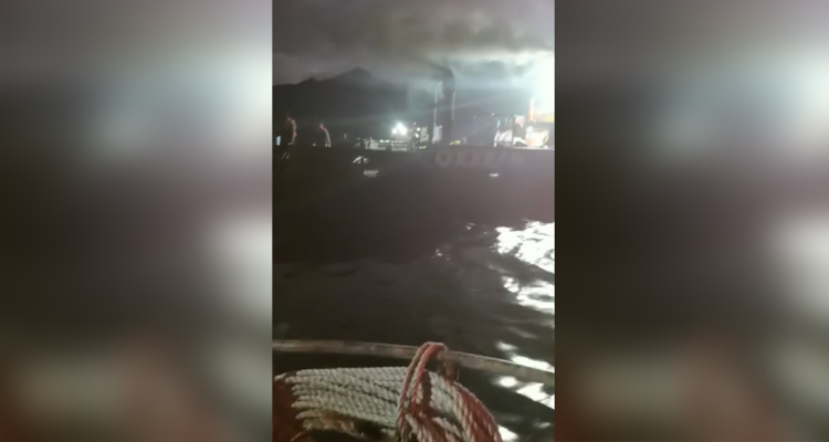 Embarcación se hundió en Cochamó una persona está desaparecida