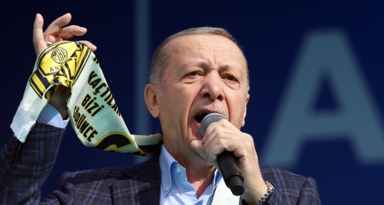 Erdogan, quien anunció la muerte del líder del Isis en Siria.