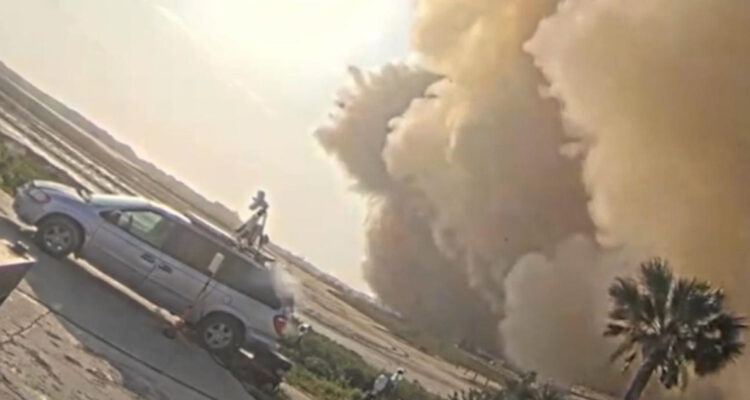 Explosión del cohete Starship impactó un auto en Texas