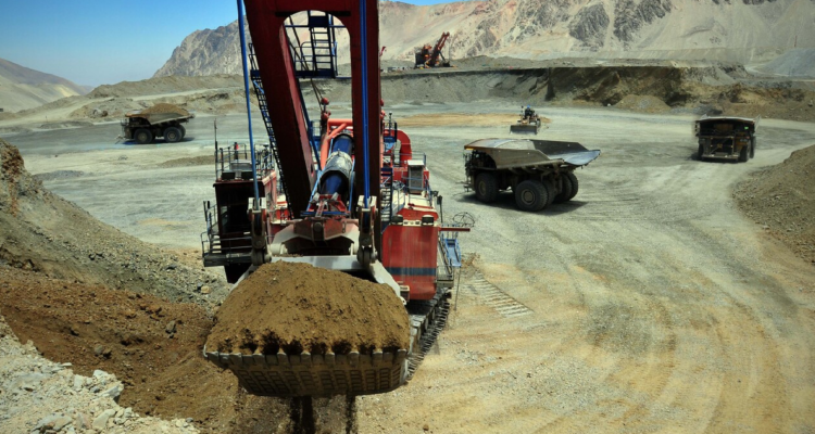 Este lunes se decidirá el futuro del proyecto minero Los Bronces Integrado