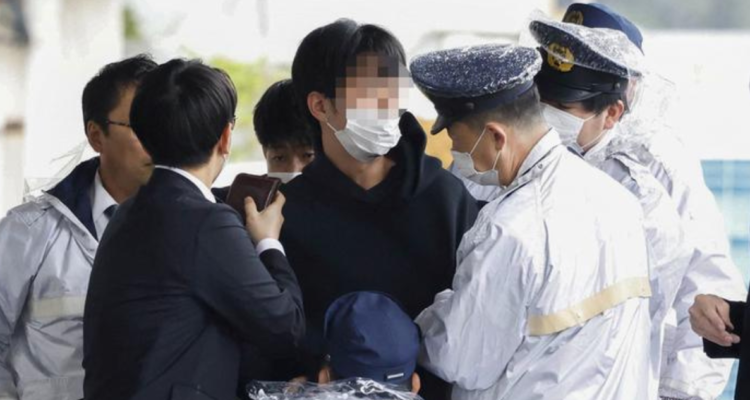 evacúan al primer ministro de Japón