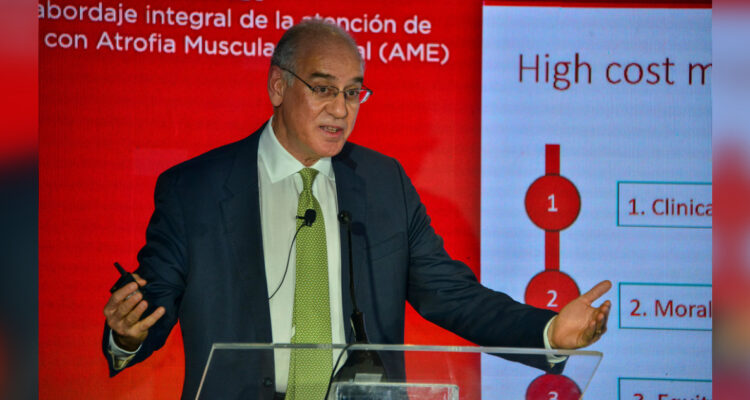 Expertos debaten sobre cobertura médica para pacientes con AME