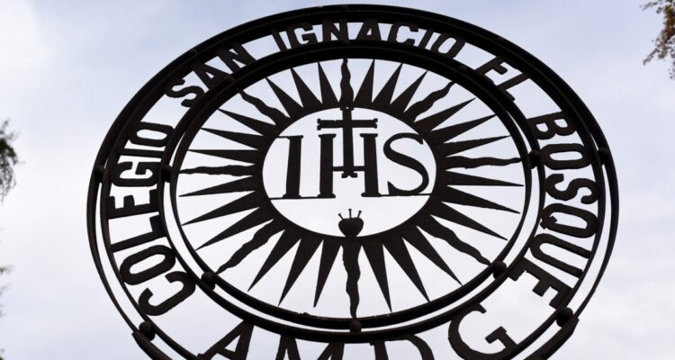 Fiscal especializado en delitos sexuales queda a cargo de denuncias en Colegio San Ignacio El Bosque