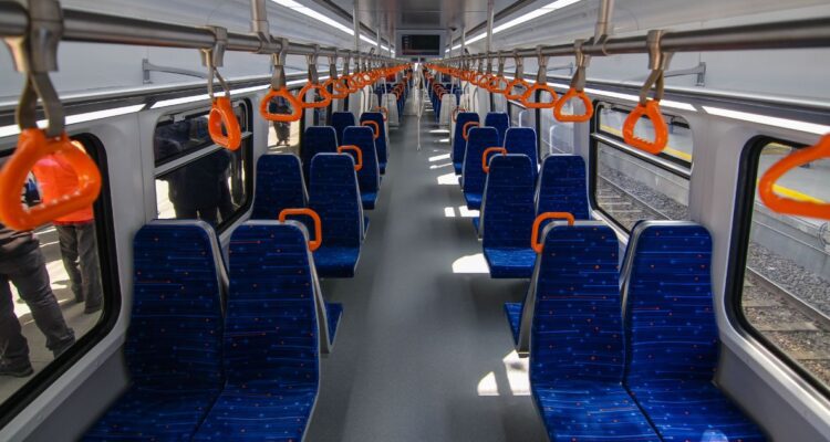 Cuáles son los horarios de todos los servicios y estaciones del Biotren