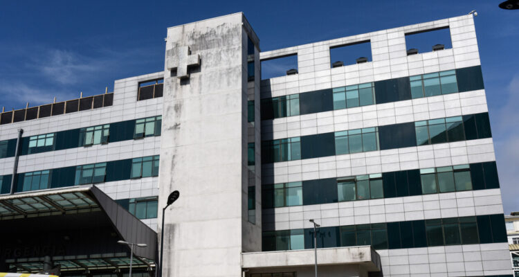 Desconocidos habrían ingresado a Hospital Regional de Concepción para buscar a baleado en Paicaví