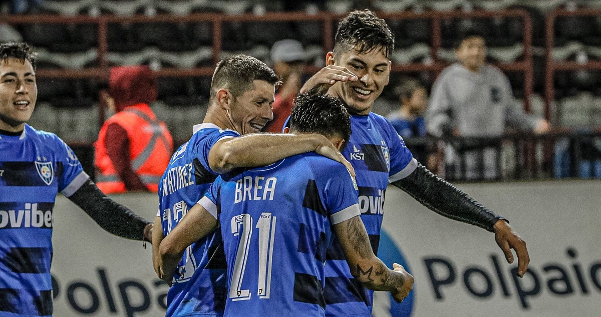 Huachipato superó a Unión Española y alcanzó liderato exclusivo del Campeonato Nacional