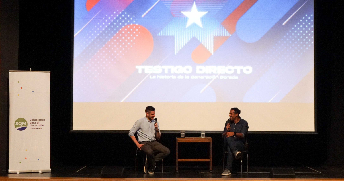 Gonzalo Fouillioux y Jean Beausejour se presentaron en la segunda jornada del Festival Fútbol y Cine de Tocopilla con su charla “Testigo Directo”.