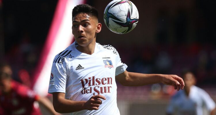 Colo Colo anuncia dura medida en contra de Joan Cruz y Real Oviedo