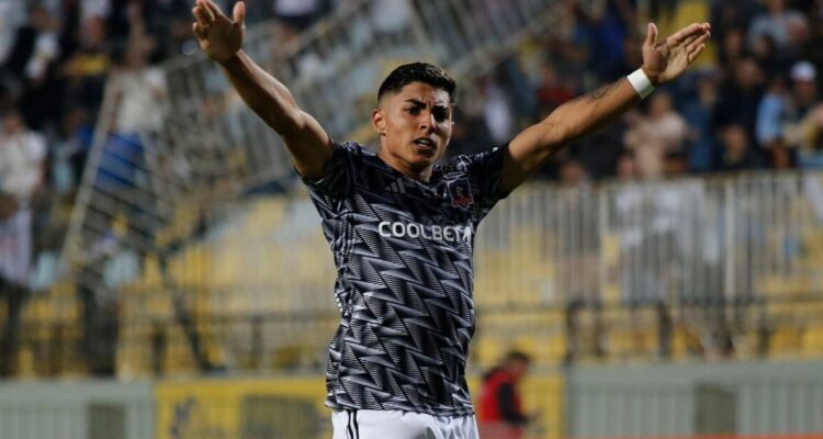 Padre de la expareja de Jordhy Thompson pide despido de Colo Colo