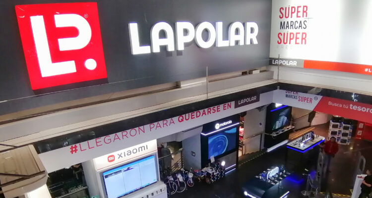 “Actitud impúdica, desvergonzada”: Sernac se lanza contra La Polar y le emplaza a compensar a clientes
