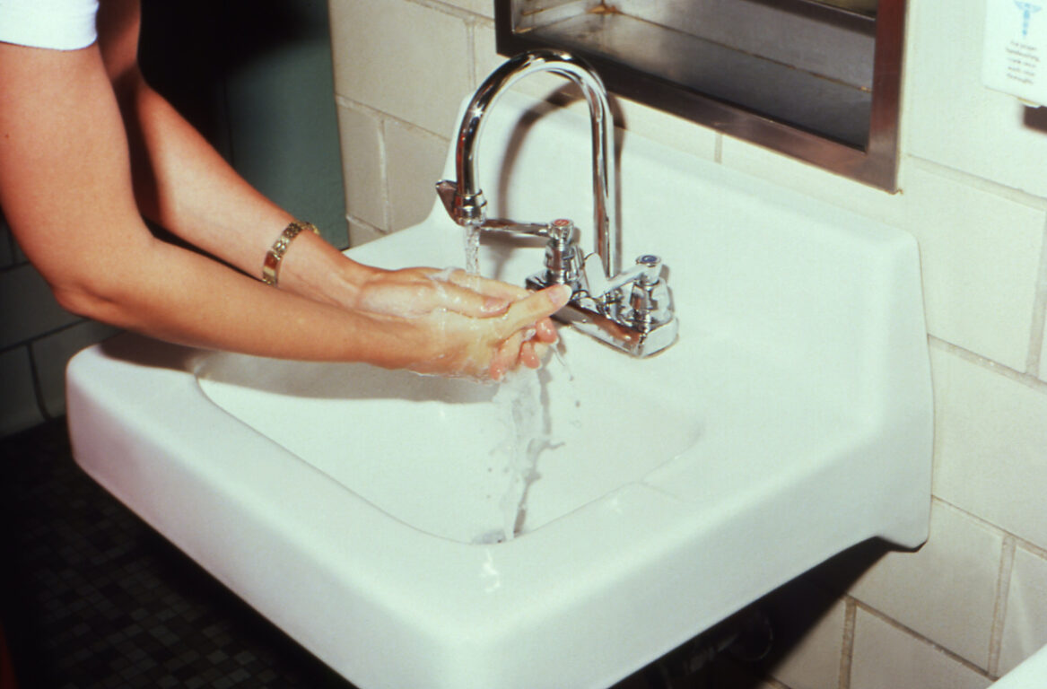 Lávate las manos: un consejo de tu abuela
