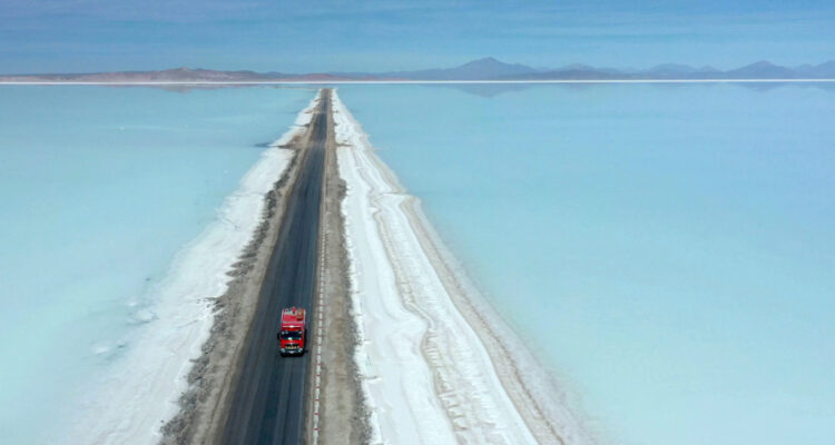 Expertos explican qué tan posible es que se repita con el litio la historia del salitre sintético y la crisis de 1930.