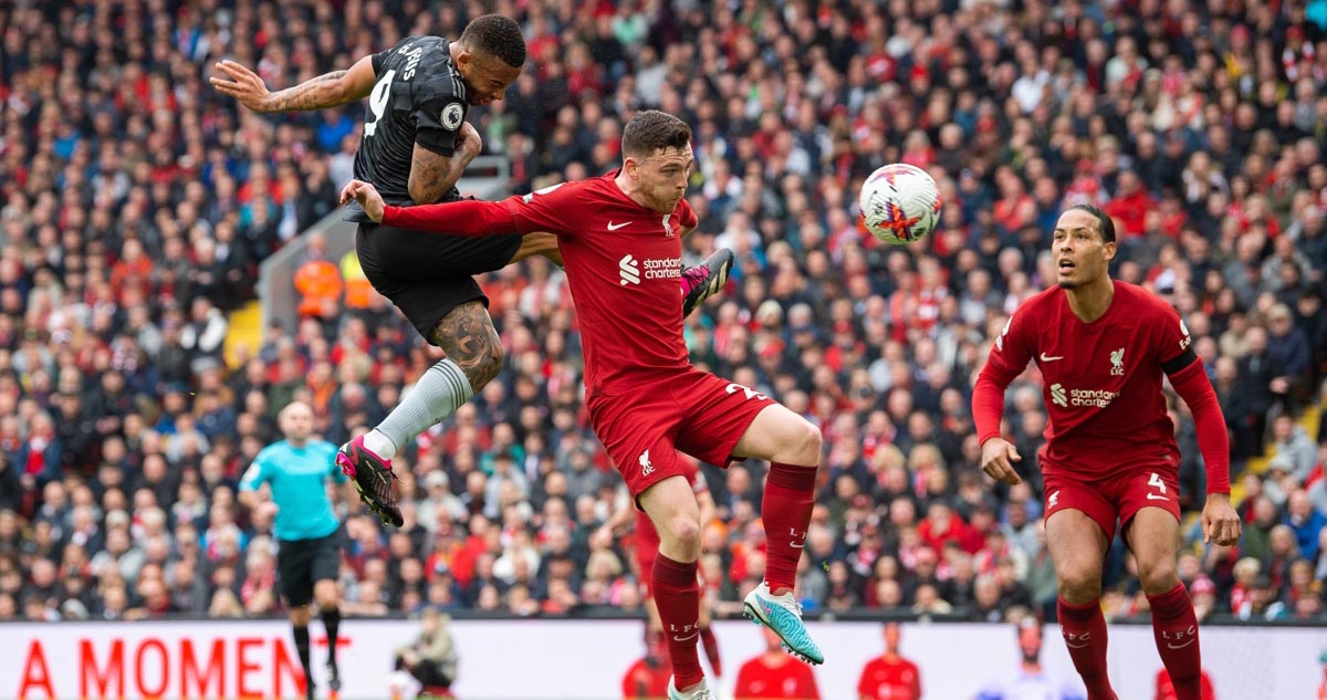 Liverpool y Arsenal empataron en un electrizante duelo.