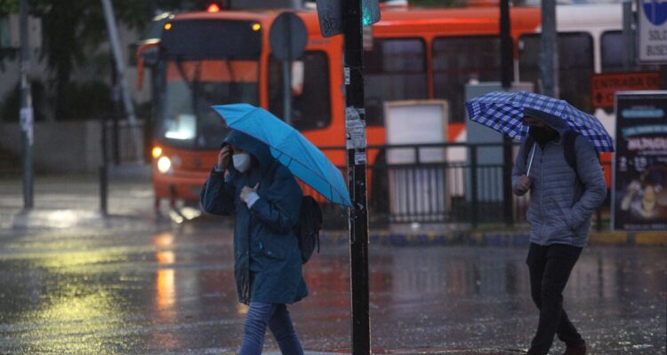 Lluvias podrían llegar el viernes por la noche a la región Metropolitana