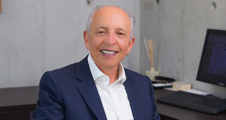 Notario vinculado al mundo político-empresarial sería el nuevo conservador de Bienes Raíces viñamarino