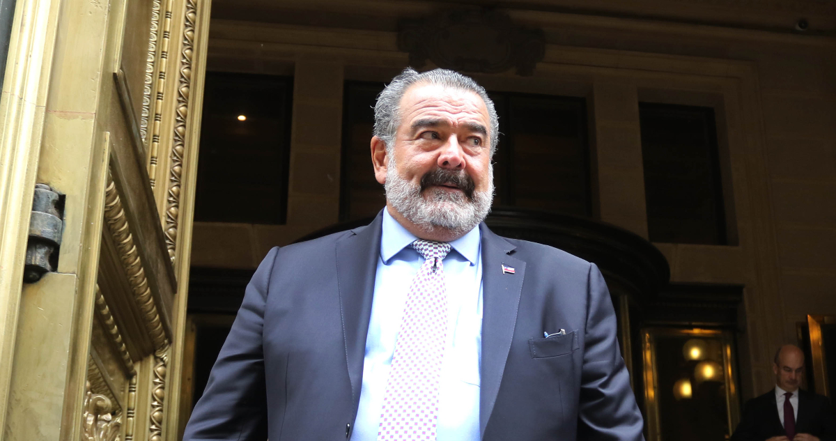 Luksic critica “doble estándar” de quienes “glorificaron al Matapacos y primera línea”