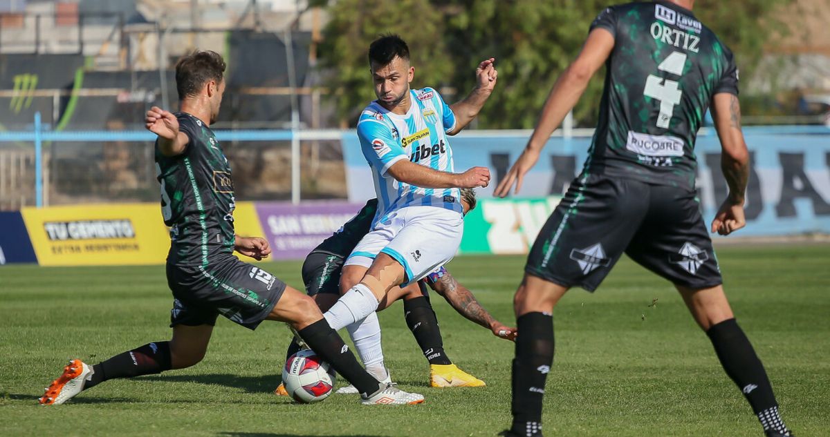 Deportes Copiapó escapa del fondo con sorpresivo triunfo a domicilio sobre Magallanes