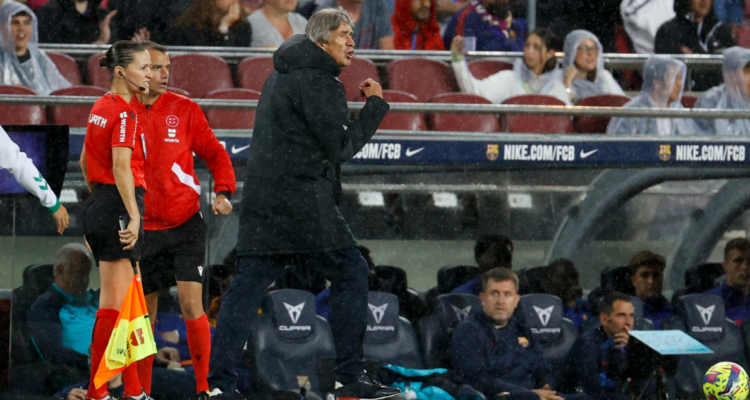 Manuel Pellegrini arremete contra el arbitraje en nueva derrota del Betis.