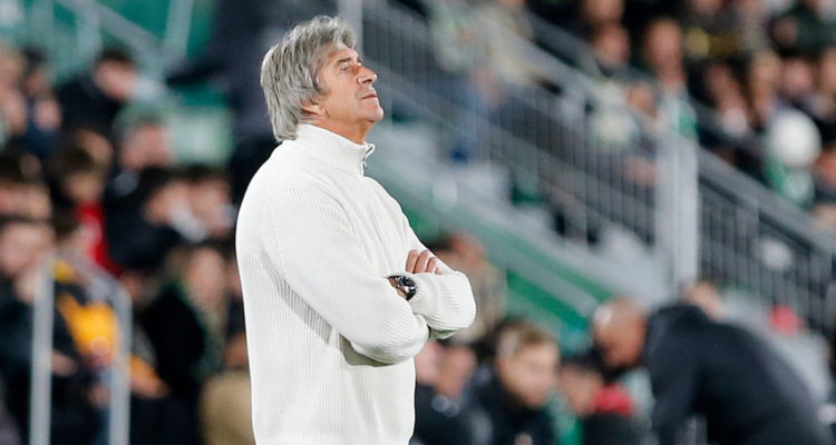 Manuel Pellegrini no baja los brazos ante los malos resultados de la temporada.