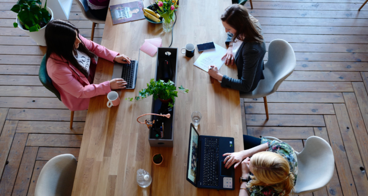 más niñas en tecnología