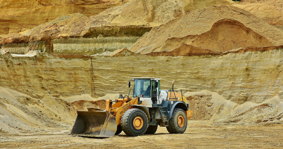 Diputados de México aprobaron una reforma que restringe los permisos a las mineras privadas