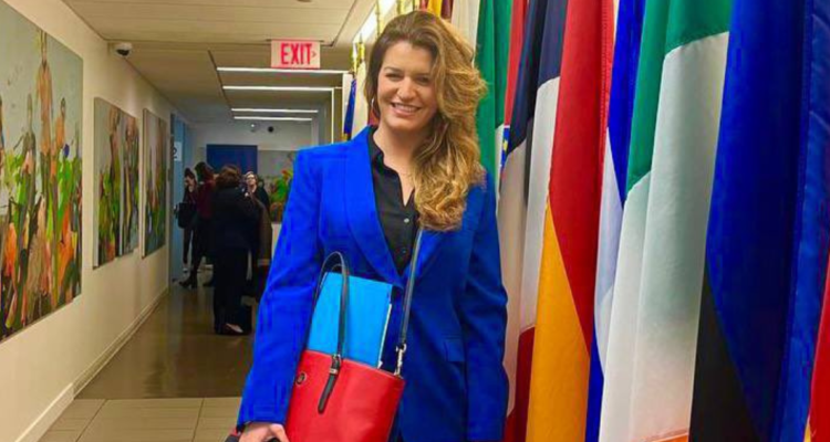 ministra de Francia posa para Playboy