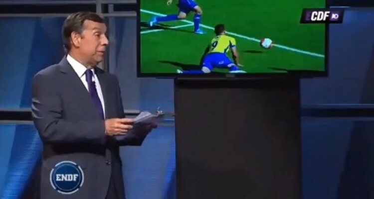 Jorge Massardo en su rol de comentarista deportivo.