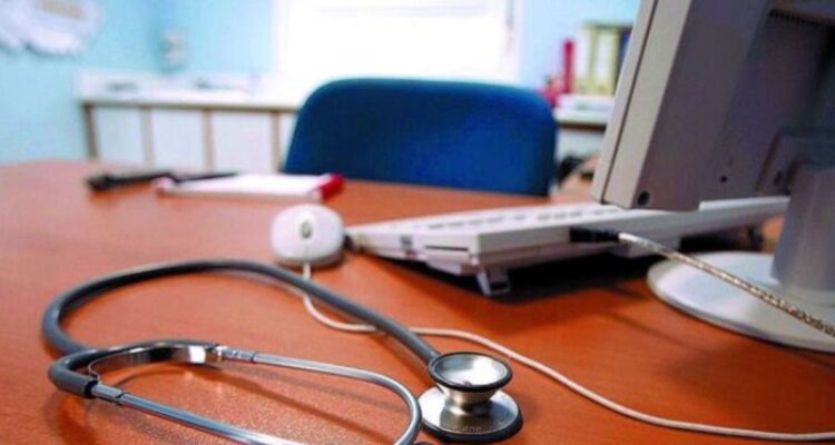 Diagnósticos erróneos y muertes de niños: denuncian múltiples negligencias de pediatra en Punta Arenas