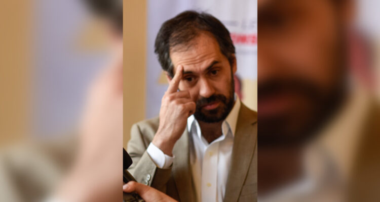 Grau pone paño frío a nueva alerta por recesión en Chile y remarca que 2023 será “mejor” a lo esperado