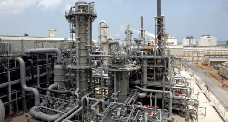 OPEP+ confirma el recorte de más de un millón de barriles de petróleo diarios