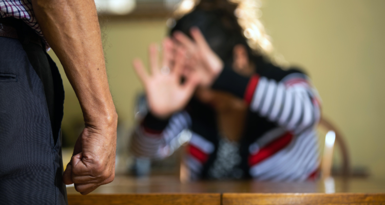 padre e hijo condenados por VIF