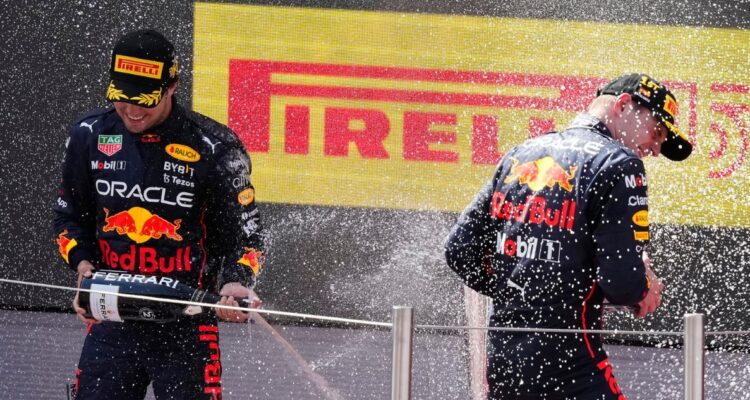 Papá de Sergio Checo Pérez habló de competencia de su hijo con Max Verstappen