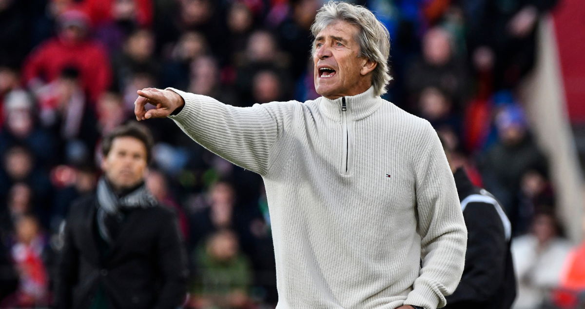 Manuel Pellegrini sorprende a España con viaje a Chile.