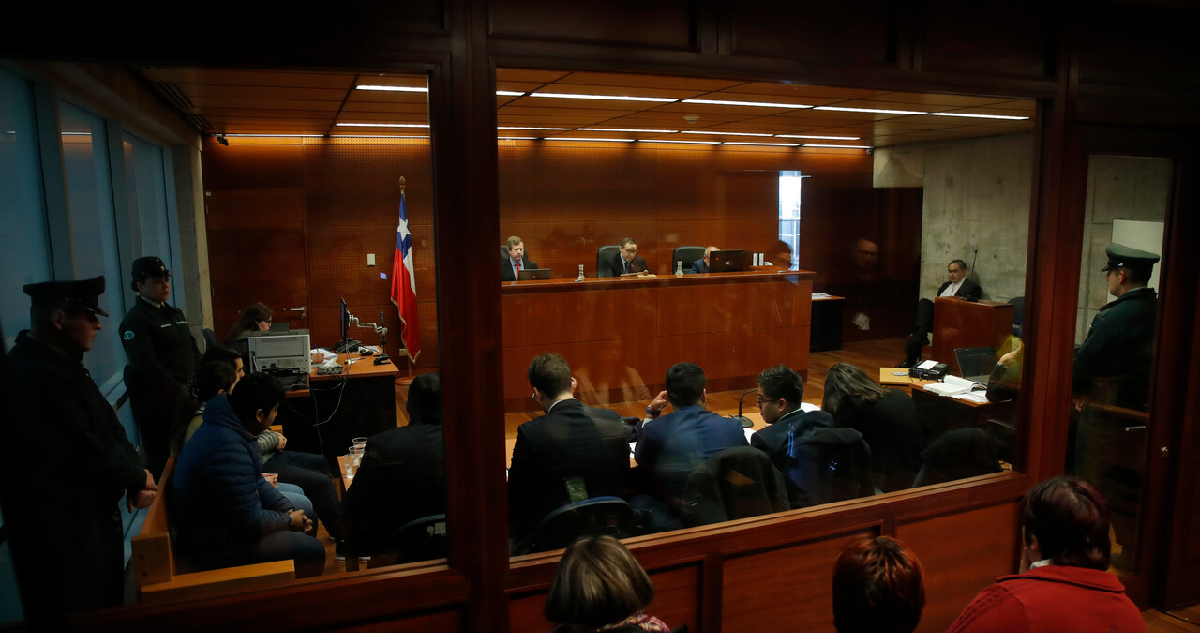 Prisión preventiva y arresto domiciliario para detenidos tras atropello a carabinero en San Antonio