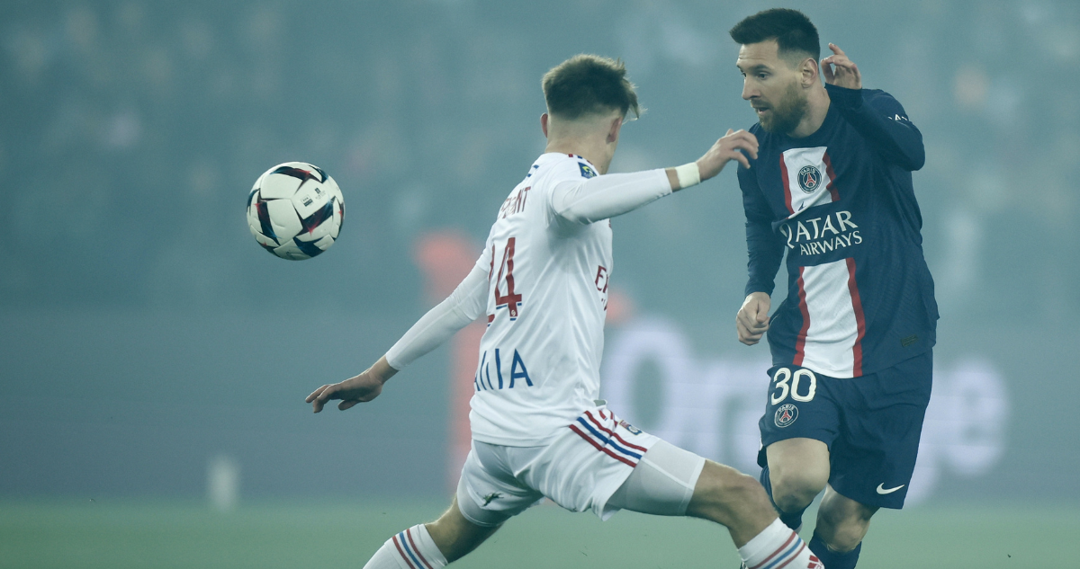 PSG sucumbe ante el trabajo táctico del Olympique de Lyon.