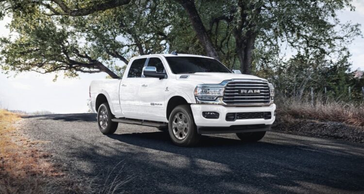 Sernac emite alerta para más de 300 camionetas RAM 2500 ante desperfecto que genera riesgo de incendio