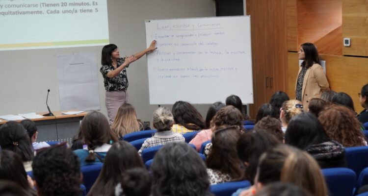 Educadores del SLEP Gabriela Mistral se suman a red para mejorar interacciones en el aula