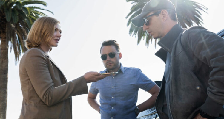 Escena de la serie Succession de HBO. Muchos dudaron a qué hora se estrenaría el capítulo de la serie tras el cambio de hora.