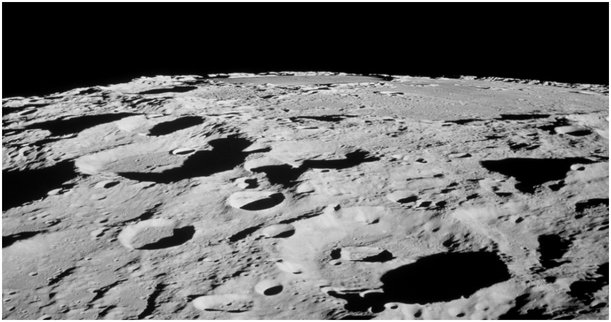 La NASA logró extraer oxígeno de una simulación del suelo lunar