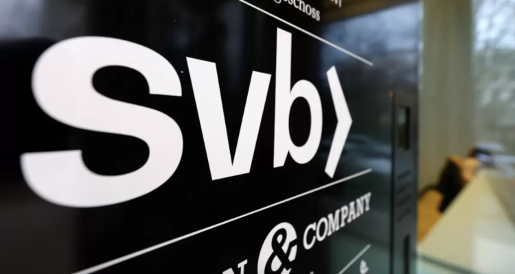 La Fed evalúa las lagunas que enmascararon las pérdidas en activos del SVB