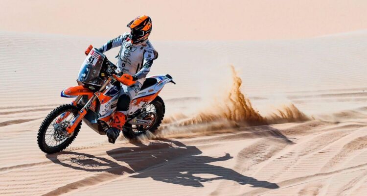 Tomás de Gavardo se enfrenta a jornadas difíciles y extenuantes en el Marruecos Desert Challenge