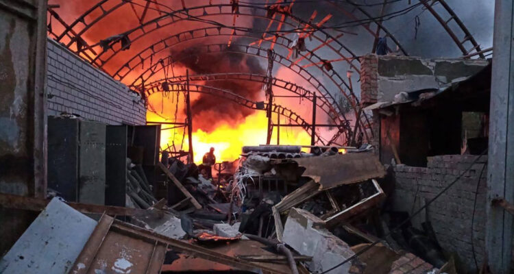 Al menos 14 muertos deja ataque ruso con misiles contra ciudad ucraniana de Umán