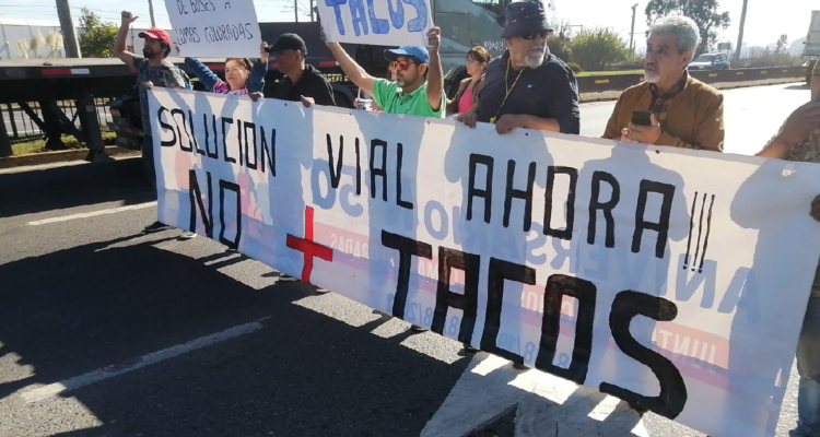 Vecinos de San Pedro de la Paz protestaron por la congestión vehicular entre su comuna y Concepción