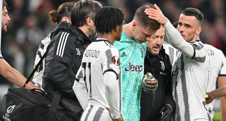 Wojciech Szczesny dio detalles de su crisis sufrida en Europa League.