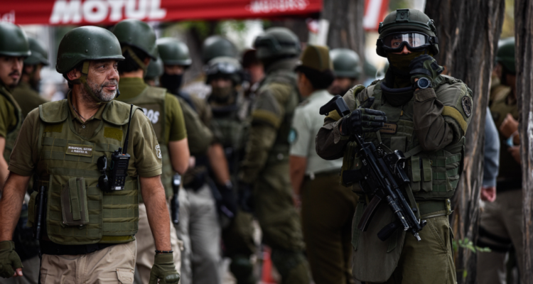 6 mil detenidos, 389 kilos de droga y 49 armas incautadas deja masiva ronda nacional de Carabineros.