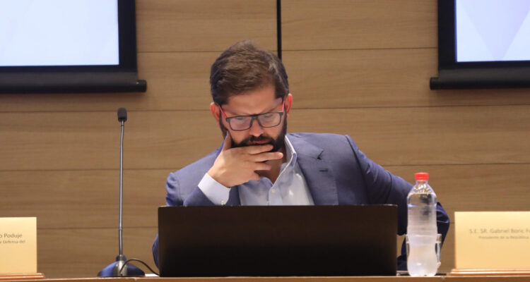 El instructivo que envió Boric a los ministerios y servicios públicos