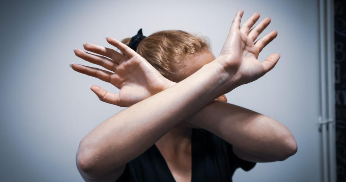Estudio explica por qué tantas mujeres no se defienden ante una violación