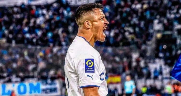 Compañero de Alexis Sánchez intenta persuadir al chileno para que siga en el Marsella
